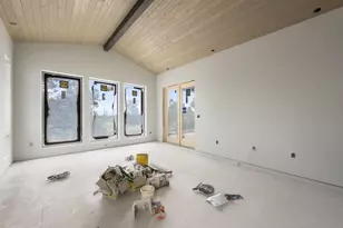 22936 Ghost Tree Ln, Bend, OR 97701 - Photo 17