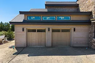 22936 Ghost Tree Ln, Bend, OR 97701 - Photo 19