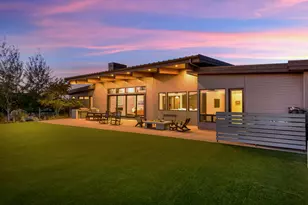 61785 Hosmer Lake Dr, Bend, OR 97702 - Photo 43