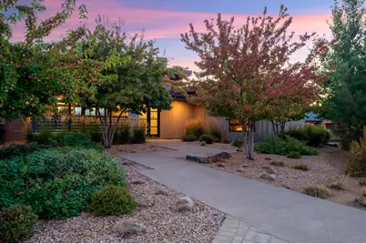 61785 Hosmer Lake Drive, Bend, OR 97702 - Photo 45