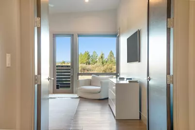 61785 Hosmer Lake Drive, Bend, OR 97702 - Photo 19