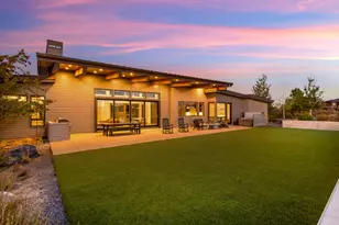 61785 Hosmer Lake Dr, Bend, OR 97702 - Photo 43