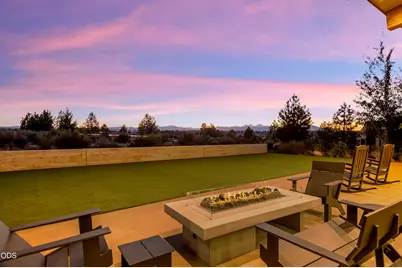 61785 Hosmer Lake Drive, Bend, OR 97702 - Photo 3