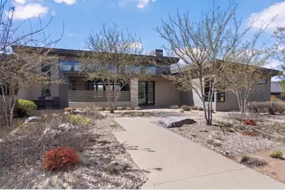 61785 Hosmer Lake Drive, Bend, OR 97702 - Photo 3