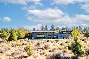 61785 Hosmer Lake Dr, Bend, OR 97702 - Photo 49