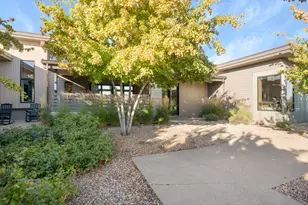 61785 Hosmer Lake Dr, Bend, OR 97702 - Photo 45