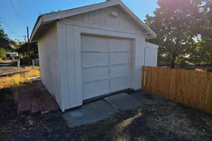 614 Staats Ave, Maupin, OR 97037 - Photo 41