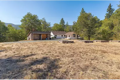 24131 Redwood Highway, Kerby, OR 97531 - Photo 33