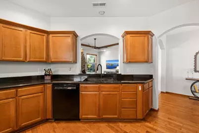 3757 Sherwood Park Drive, Medford, OR 97504 - Photo 11