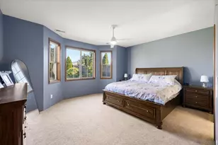 3757 Sherwood Park Dr, Medford, OR 97504 - Photo 15