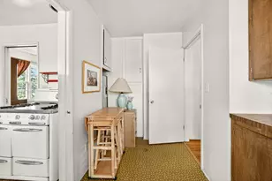 219 NE Outlook Ave, Grants Pass, OR 97526 - Photo 11