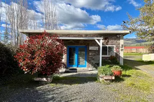 501 Carter Ln, Ashland, OR 97520 - Photo 9