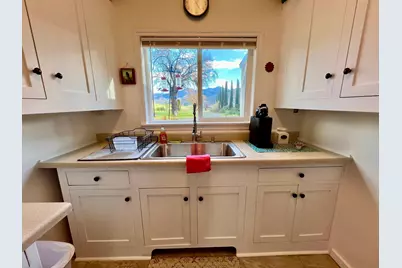 501 Carter Lane, Ashland, OR 97520 - Photo 11