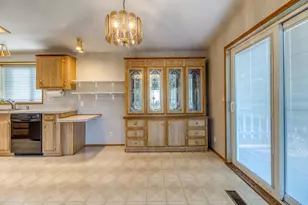 1188 NE 27th St, Bend, OR 97701 - Photo 7