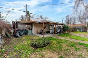 409 SE J St, Grants Pass, OR 97526 - Photo 5