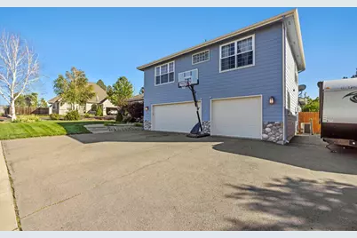7016 Hager Lane, Klamath Falls, OR 97603 - Photo 3