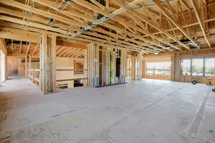 17097 SW Lago Vis Dr, Powell Butte, OR 97753 - Photo 5