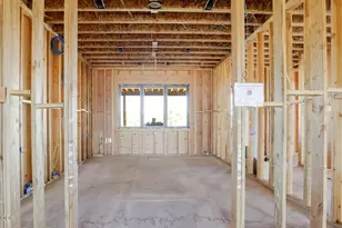 17097 SW Lago Vis Dr, Powell Butte, OR 97753 - Photo 13