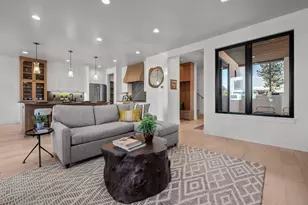 1183 NW Skyline Ranch Rd, Bend, OR 97703 - Photo 7