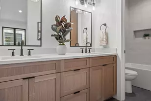 1183 NW Skyline Ranch Rd, Bend, OR 97703 - Photo 13