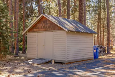69987 West Meadow Parkway, Sisters, OR 97759 - Photo 39