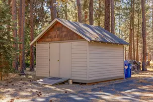 69987 W Meadow Pkwy, Sisters, OR 97759 - Photo 39