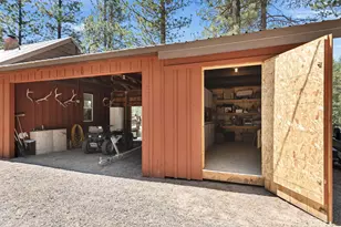 52027 Old Wickiup Rd, La Pine, OR 97739 - Photo 13