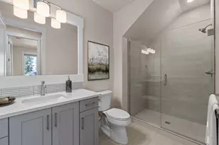 1349 NW Ochoa Dr, Bend, OR 97703 - Photo 9