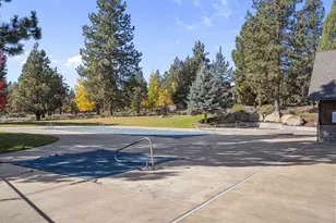 16923 Royal Coachman Dr, Sisters, OR 97759 - Photo 73