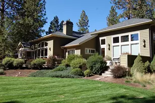 16923 Royal Coachman Dr, Sisters, OR 97759 - Photo 51