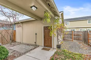 233 Wintersage Circle, Talent, OR 97540 - Photo 5