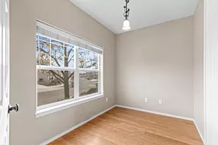 233 Wintersage Circle, Talent, OR 97540 - Photo 19