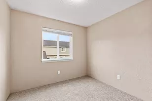 233 Wintersage Circle, Talent, OR 97540 - Photo 27