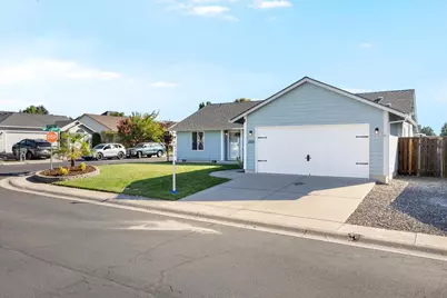 1409 Twin Rocks Drive, Central Point, OR 97502 - Photo 1