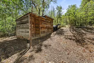 798 Covered Bridge Rd, Rogue River, OR 97537 - Photo 19