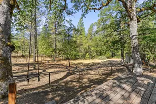 798 Covered Bridge Rd, Rogue River, OR 97537 - Photo 35