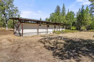 798 Covered Bridge Rd, Rogue River, OR 97537 - Photo 33