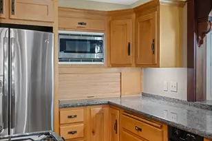 21925 Bear Creek Rd, Bend, OR 97701 - Photo 29