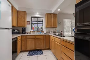 17712 Lake Aspen Ct, Sunriver, OR 97707 - Photo 11