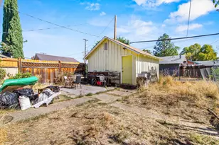 109 S Orange St, Medford, OR 97501 - Photo 25