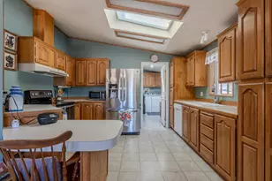 3955 S Stage Rd, Medford, OR 97501 - Photo 9