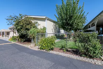 3955 S Stage Road #72, Medford, OR 97501 - Photo 3