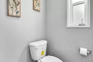 212 S Junction Ave, Cave Junction, OR 97523 - Photo 23