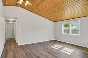 61839 Avonlea Cir, Bend, OR 97702 - Photo 9