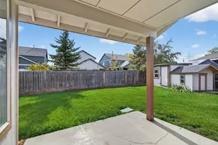 61839 Avonlea Cir, Bend, OR 97702 - Photo 35