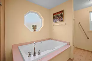 8060 Upper Applegate Rd, Jacksonville, OR 97530 - Photo 17