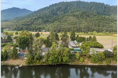 5142 Rogue River Highway, Gold Hill, OR 97525 - Photo 7