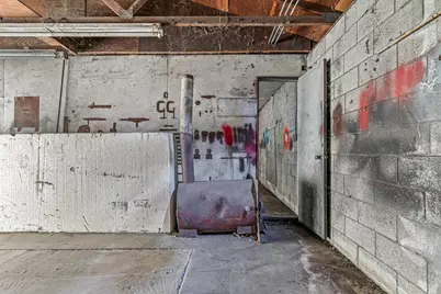 5142 Rogue River Highway, Gold Hill, OR 97525 - Photo 15