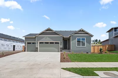 1147 Pumpkin Ridge Drive #321, Eagle Point, OR 97524 - Photo 1