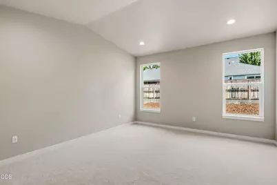 1147 Pumpkin Ridge Drive #321, Eagle Point, OR 97524 - Photo 17